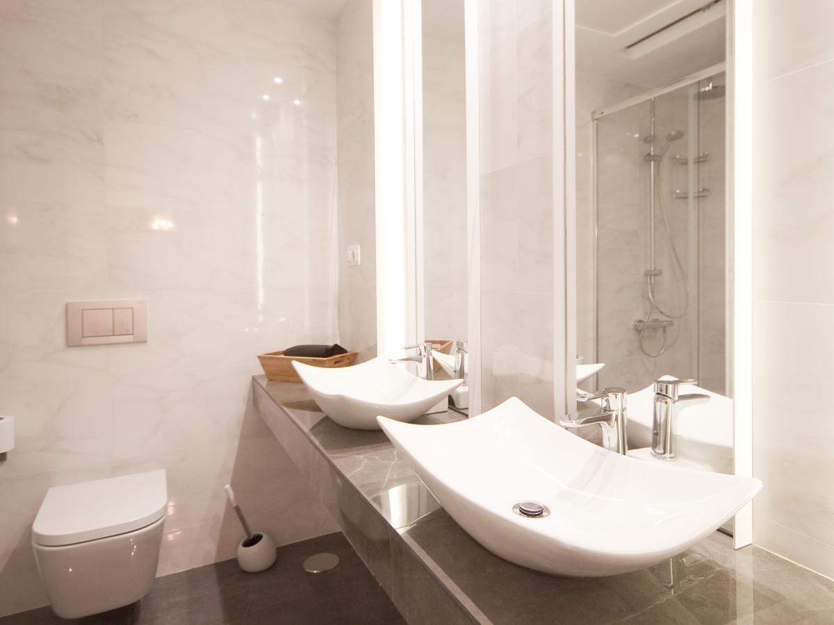 Apartamento Nuevo Y De Lujo En Puerta Del Sol Madrid Exterior foto