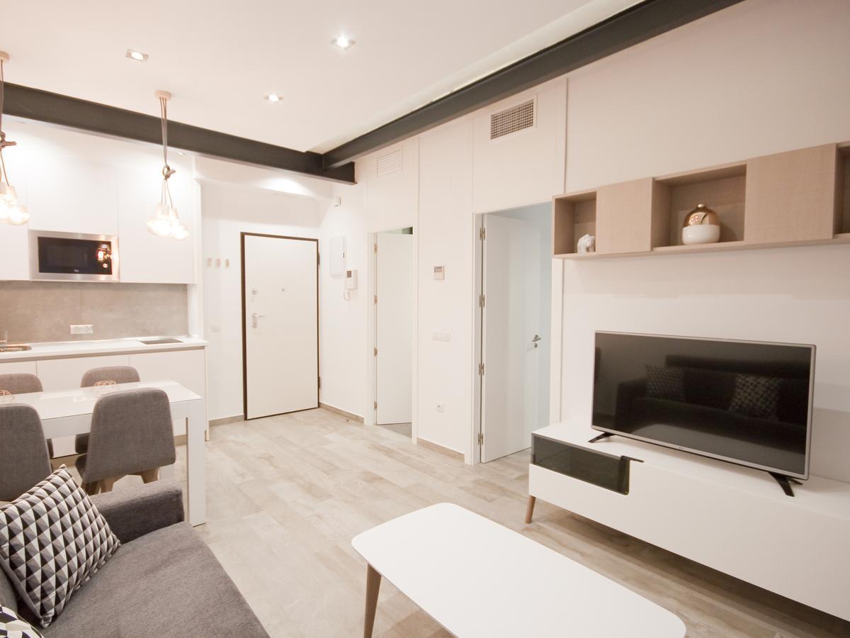 Apartamento Nuevo Y De Lujo En Puerta Del Sol Madrid Exterior foto